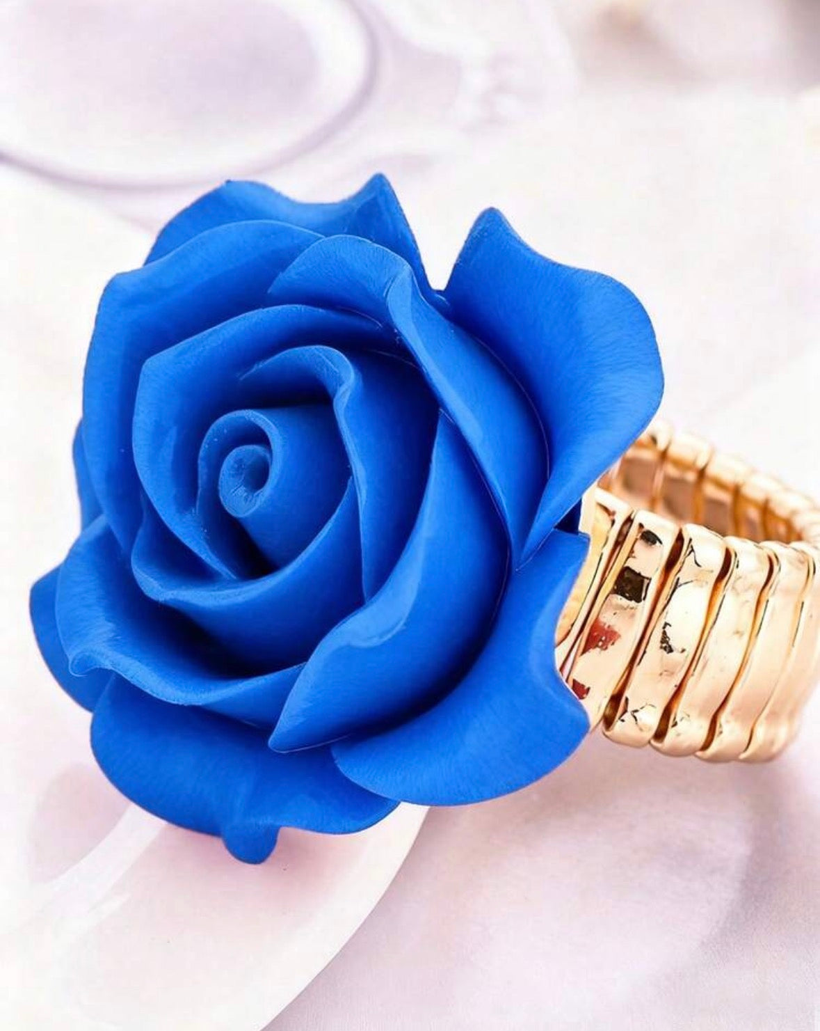 Run For The Roses - Blue (Royal)