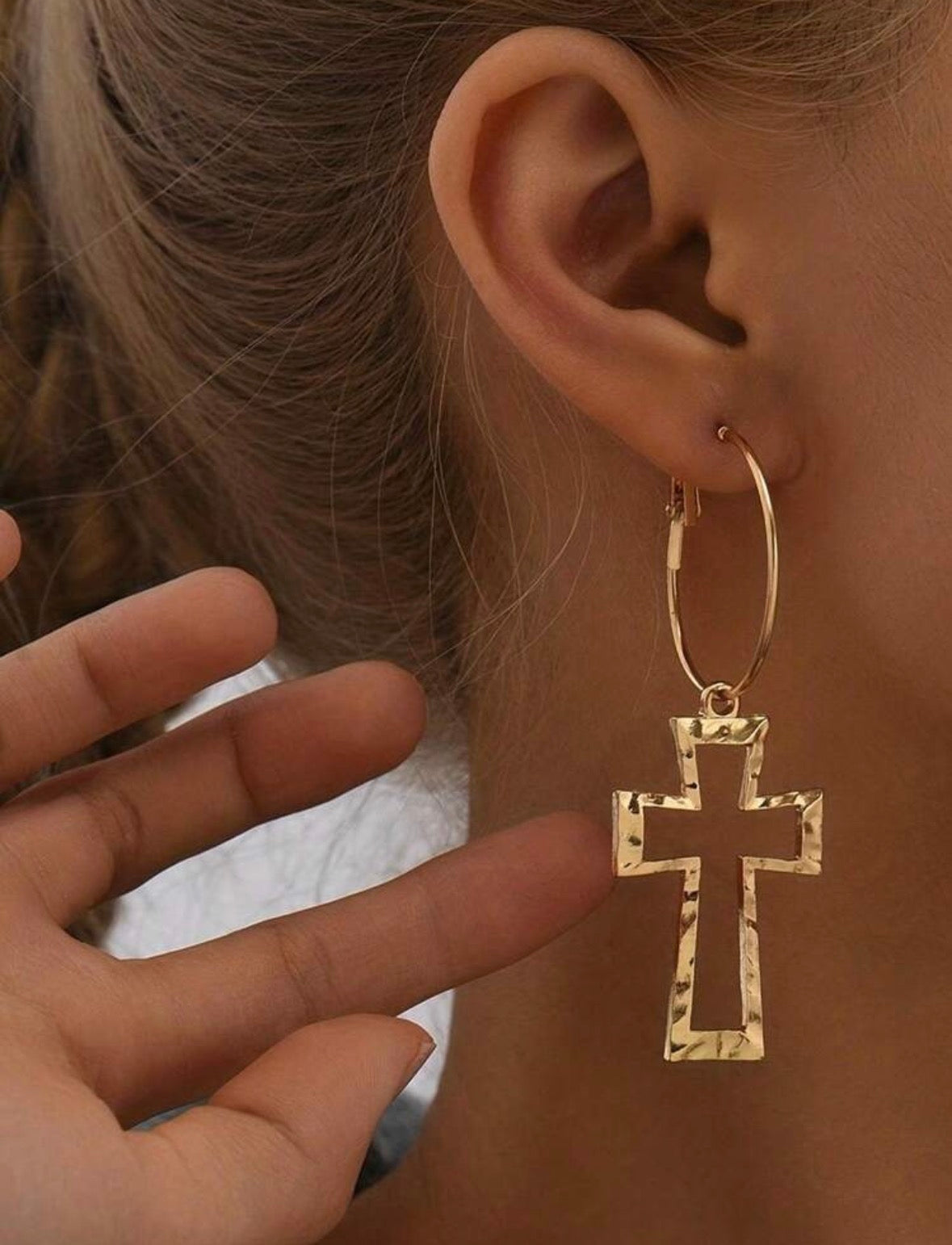 Faithfully Hooped - Gold