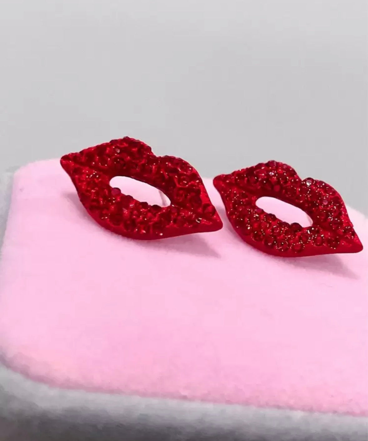 Smooches - Red