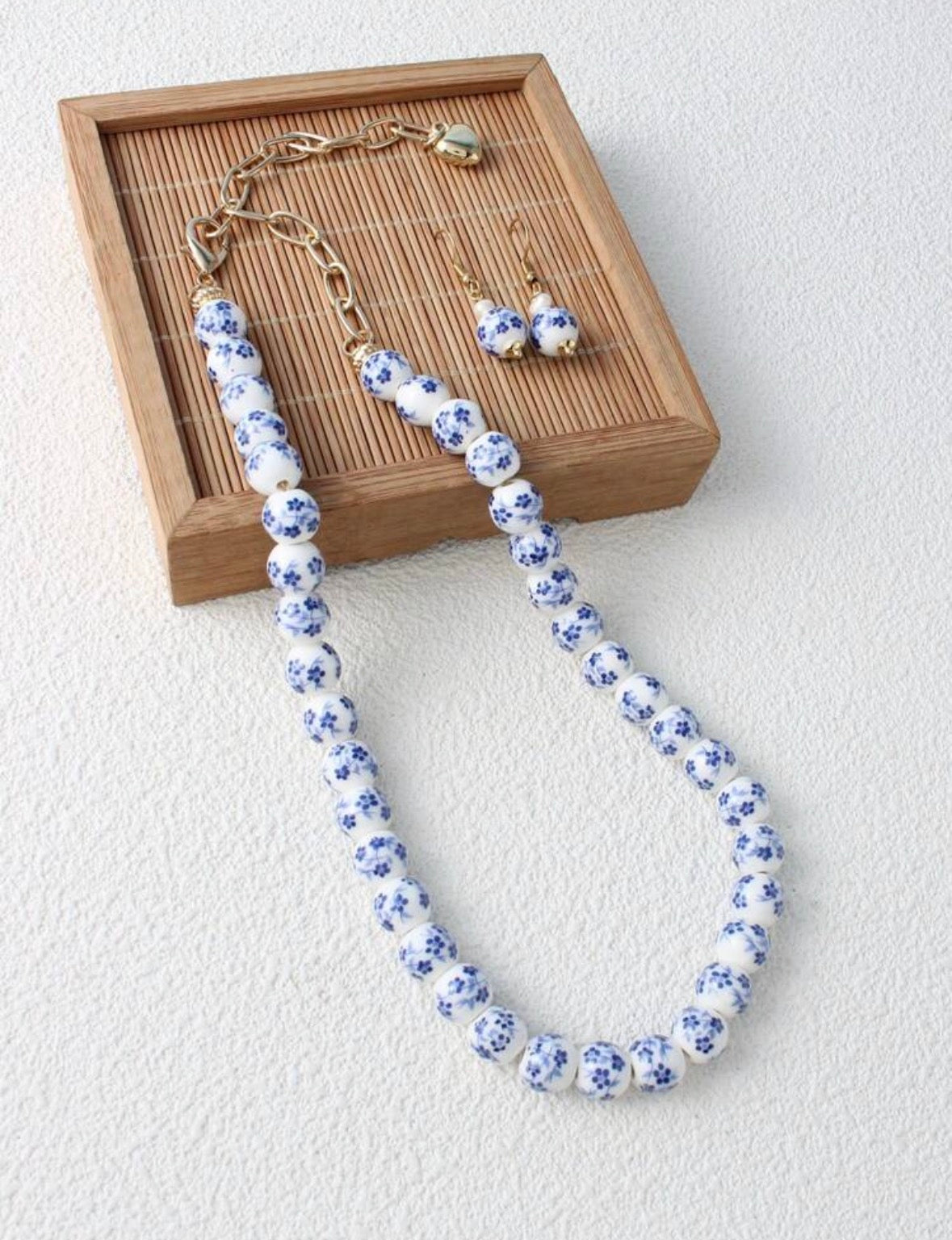 Porcelain Dreams - Blue