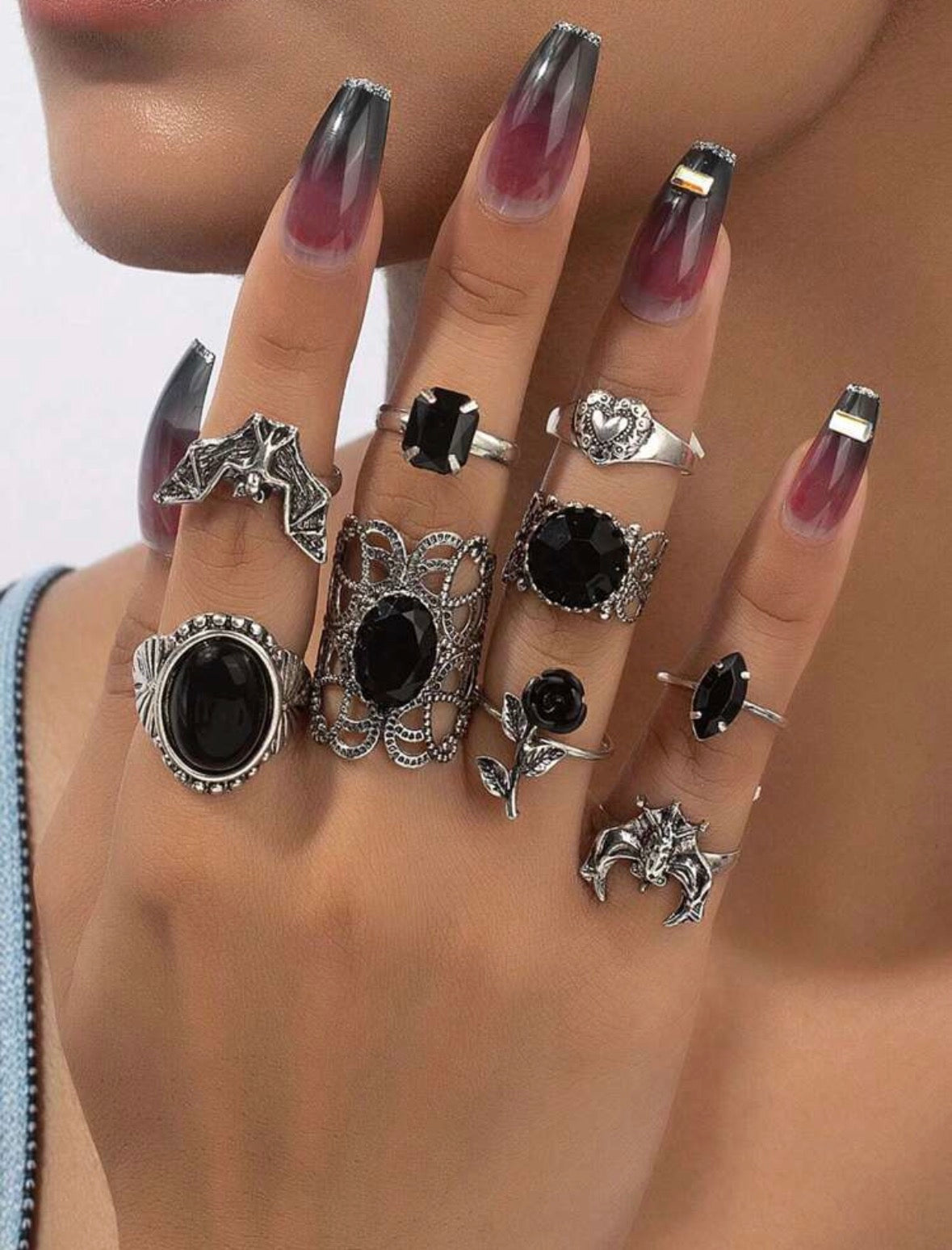 Queen Of The Dark - Black