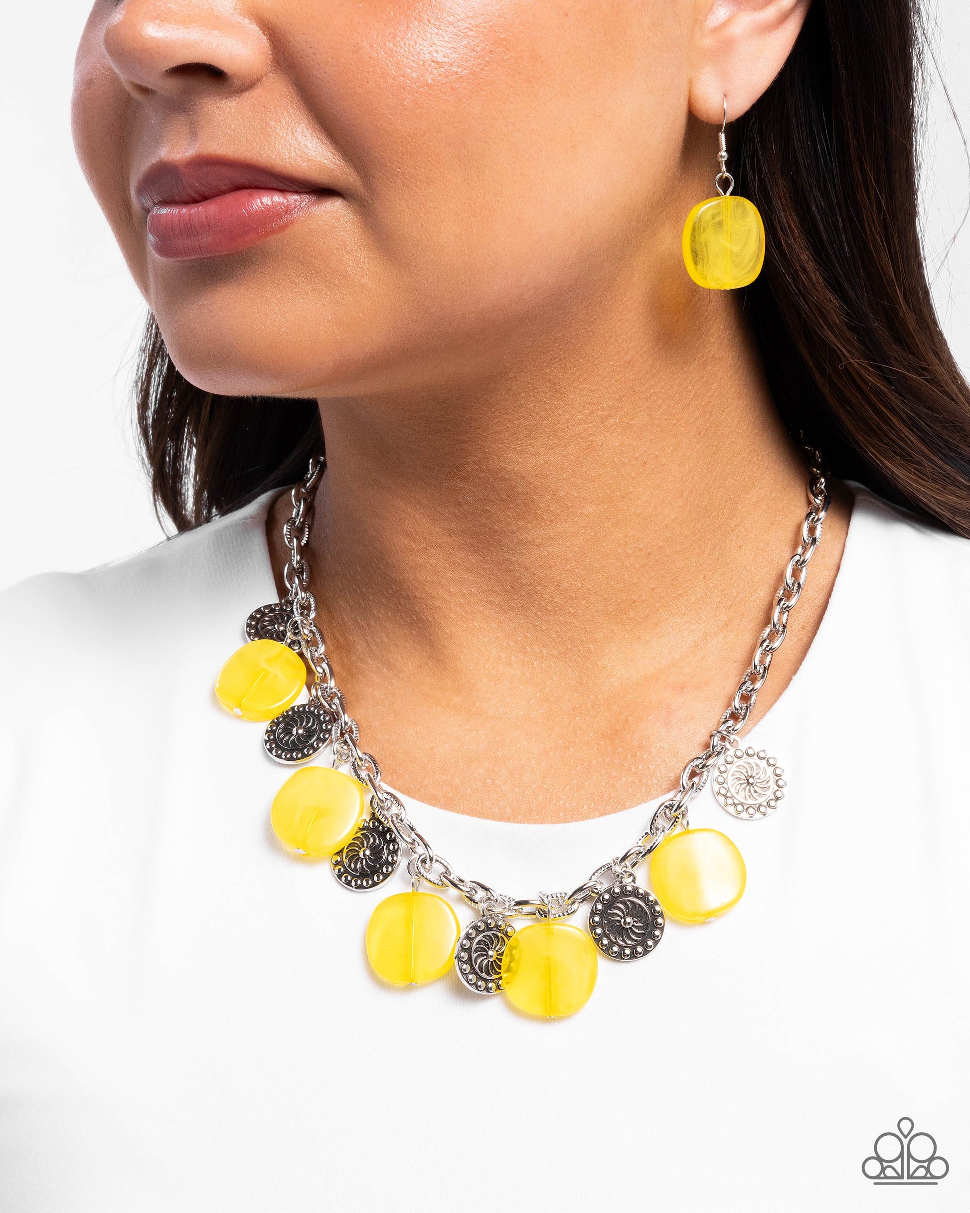 Worthwhile Wheels - Yellow Necklace - Paparazzi Accessories Necklace Bedazzle Me Pretty Mobile Fashion Boutique
